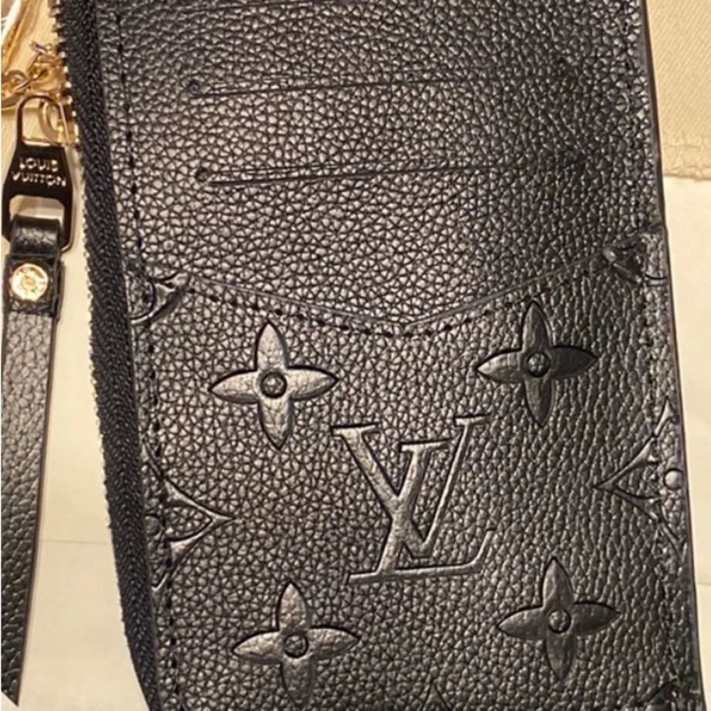 Card Wallet - Picture 3 of 4